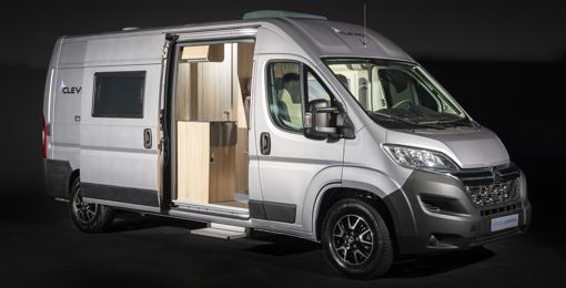 Asientos giratorios, techo elevable, cocina y hasta calefacción: la gama «camper» más completa