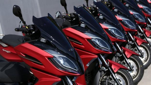 La restricción a los coches y el buen tiempo impulsan las ventas de motos, que crecen un 21,2% en febrero