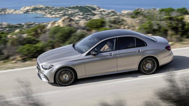 Mercedes Benz actualiza el Clase E, el turismo más vendido en la historia de la marca