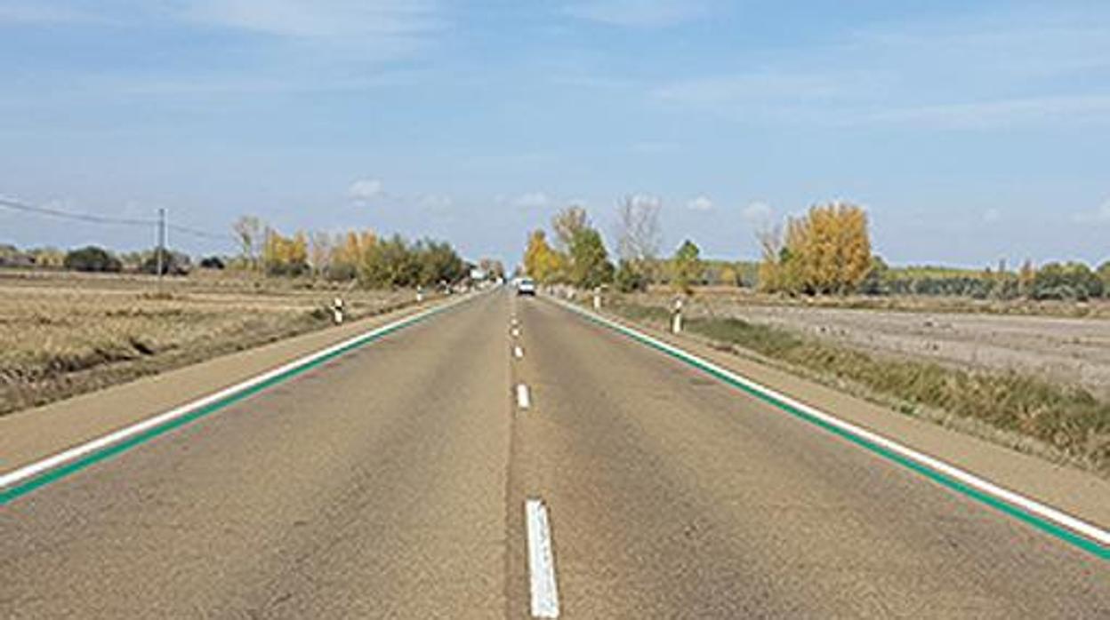 Cómo dos líneas verdes en la carretera han logrado reducir un 60% los accidentes