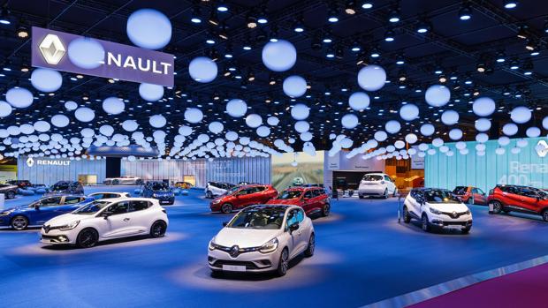 El Gobierno francés no descarta nacionalizar grandes empresas tras reunirse con Renault y PSA