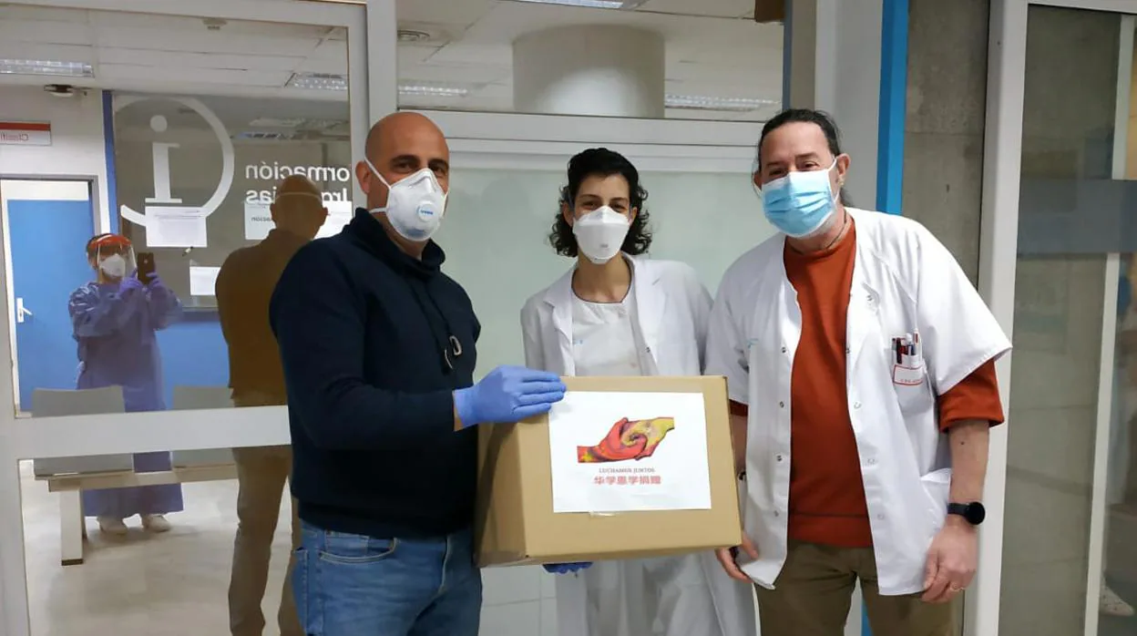 Invicta Motor reparte 16.000 mascarillas quirúrgicas en hospitales donadas por la comunidad china en Madrid