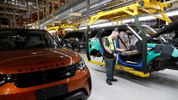 Jaguar Land Rover reanudará gradualmente la producción a partir del 18 de mayo