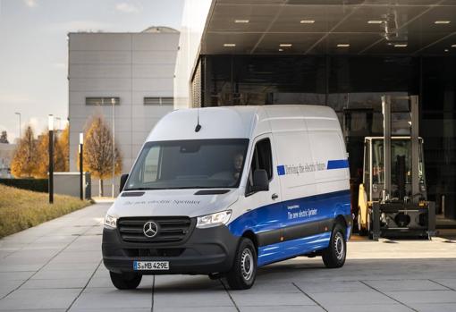 Ya a la venta la ESprinter, la furgoneta eléctrica de Mercedes