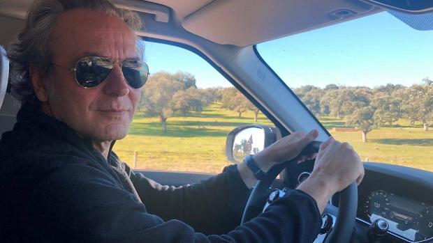 El coche de José Coronado: un galardonado actor apasionado de la calidad