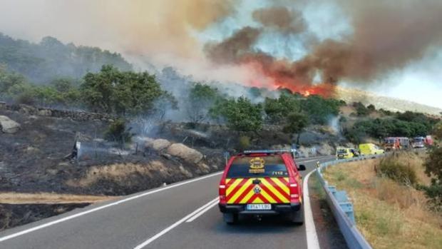 Cómo se apaga un incendio en el coche o moto