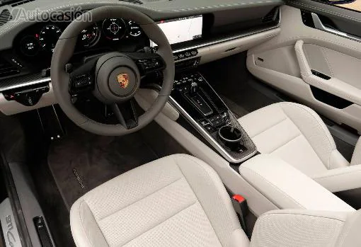 Porsche 911 Carrera 4S Cabrio: especie en extinción