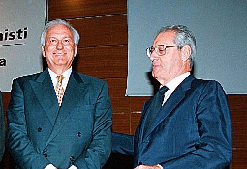 Romiti, junto a su sucesor, en 1998