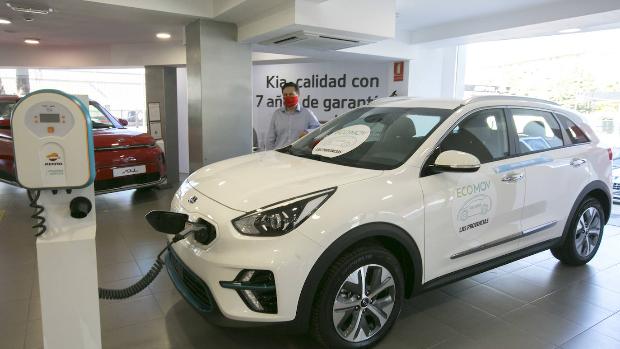 Comienzan las pruebas de coches 'eco' con todas la seguridad y cientos de reservas