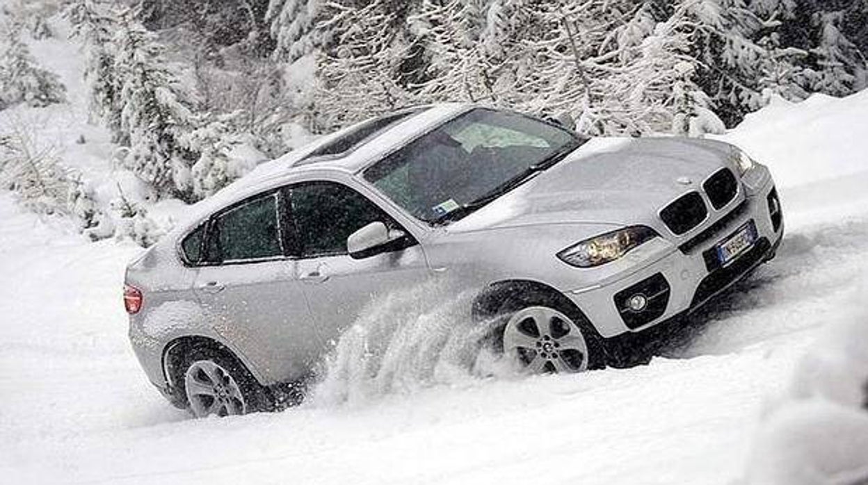 Cuatro consejos que evitan accidentes y sustos en invierno con tu coche