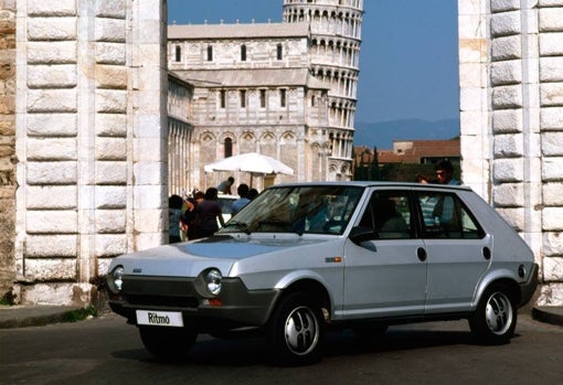 Del Seat 127 al Audi 200: así eran los coches de la transición española