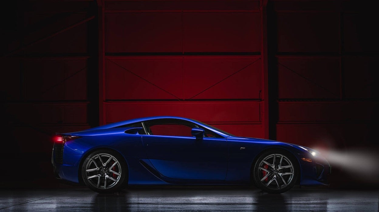 Diez años del LFA, un supercoche que anunció la nueva imagen de Lexus