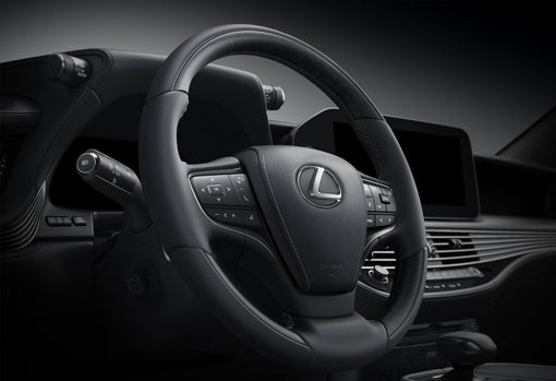 LEXUS LS 500h, artesanía takumi para el buque insignia de la marca