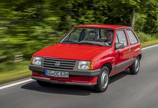 Los coches que en varias generaciones han logrado convertirse en iconos del motor