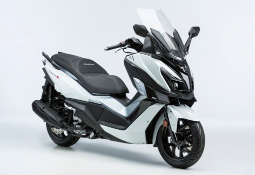 SYM refuerza el segmento scooter GT 125 con el Cruisym Alpha y Joymax Z+