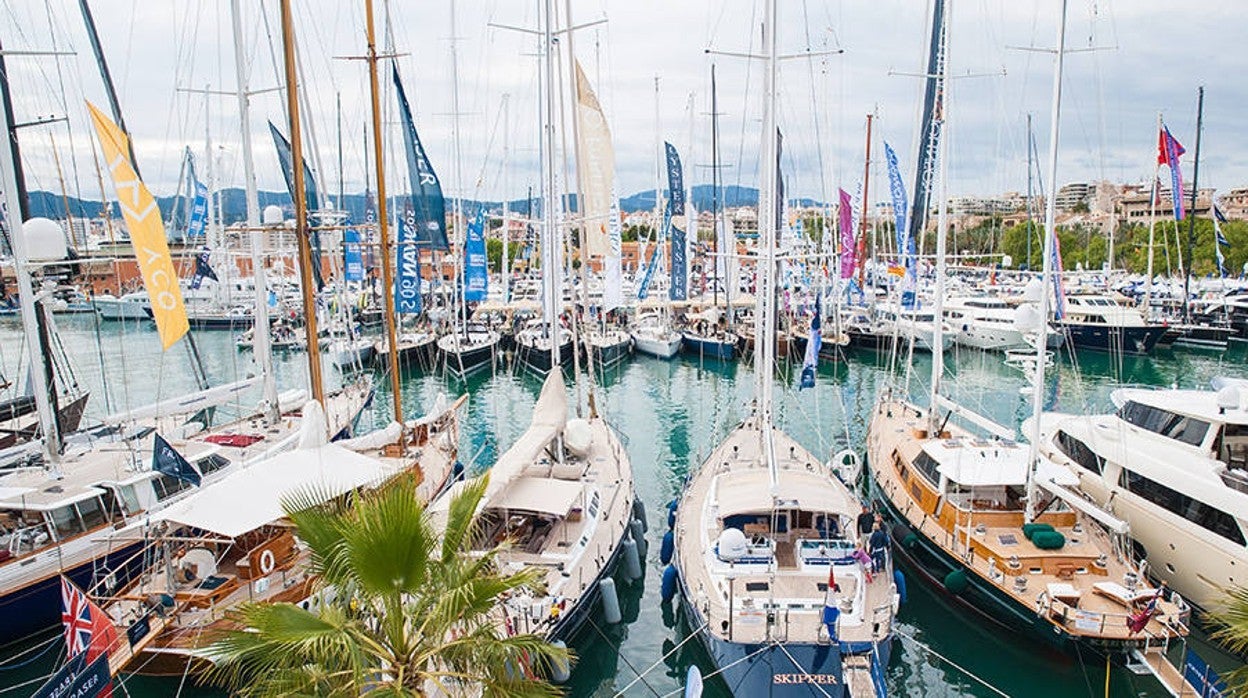 Qué tipo de barco puedes alquilar para pasar las vacaciones