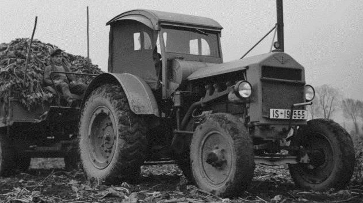 Así eran los neumáticos de los tractores en 1928