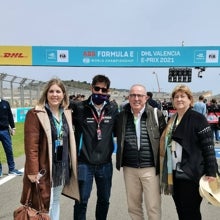 Agustín, junto a su familia en la reciente carrera de Valencia