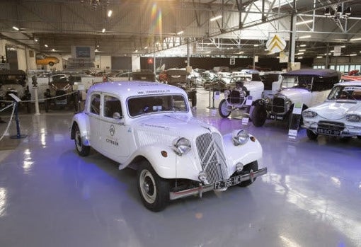 Aventura en EE.UU.: de Alaska a Ushuaia en un Traction Avant de 1956