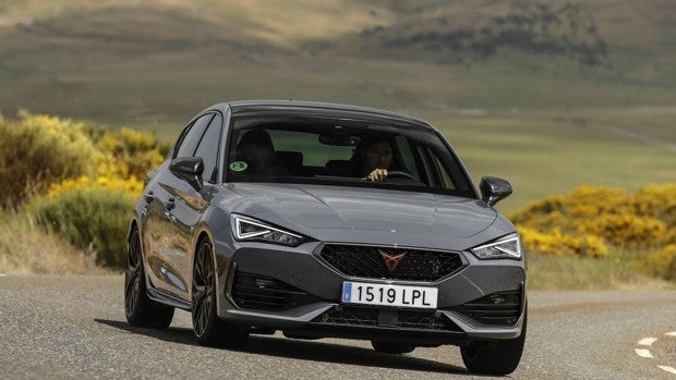 2.0 TSI 300 y 310: el Cupra León con más garra