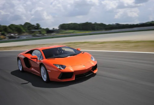 Lamborghini Aventador: diez años de innovaciones tecnológicas