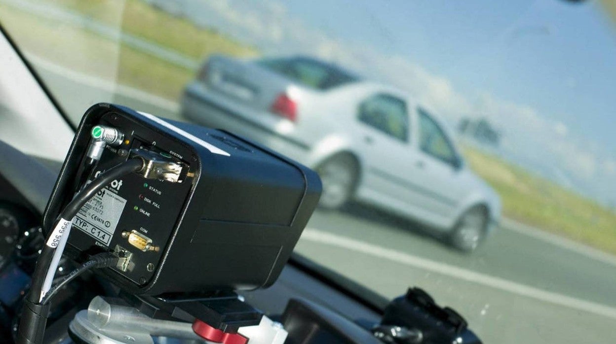 Cuándo es legal avisar de la ubicación de un radar