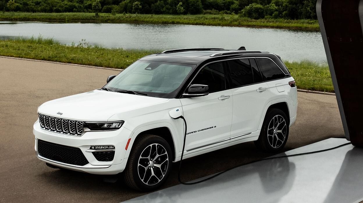 Jeep presenta el nuevo Cherokee híbrido enchufable