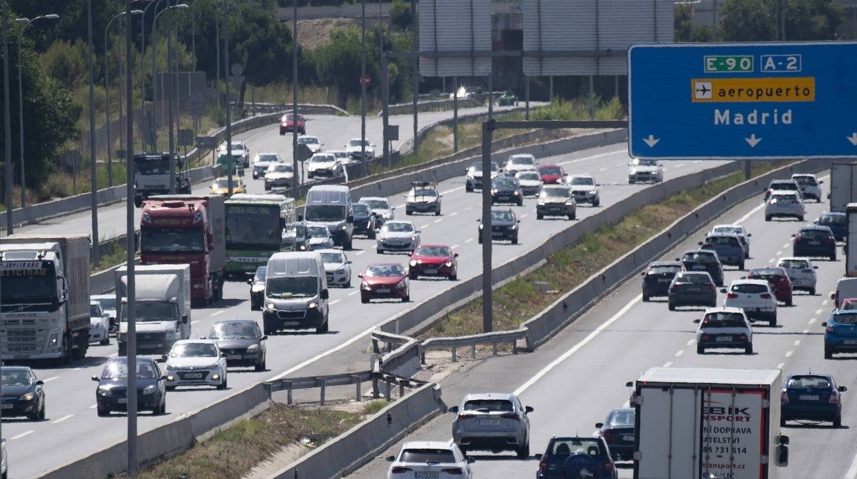 Vuelven los atascos: Tráfico espera cifras de 2019 con 6,6 millones de desplazamientos este puente