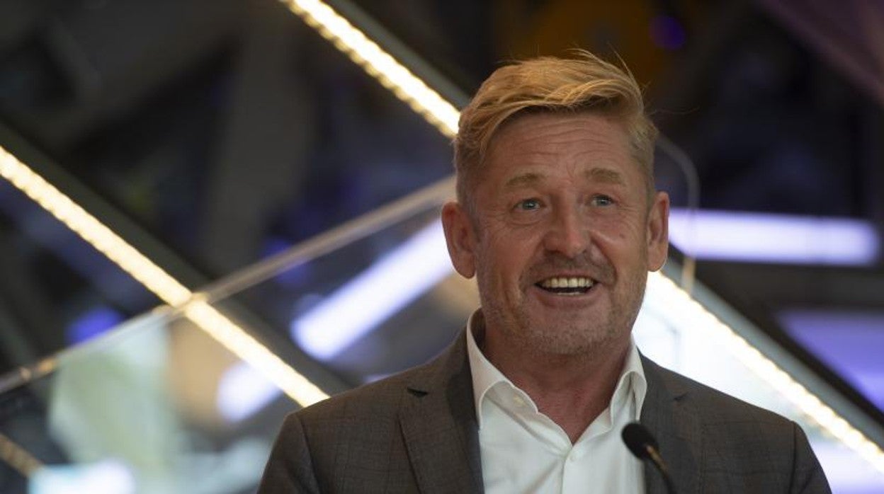 Wayne Griffiths: «Nuestra ambición es producir coches eléctricos en Martorell a partir de 2025»