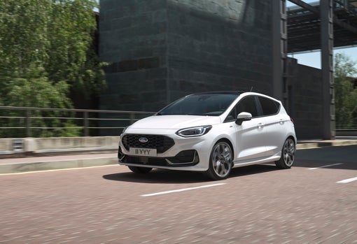 Ford muestra el nuevo Fiesta: nuevo estilo y motores electrificados