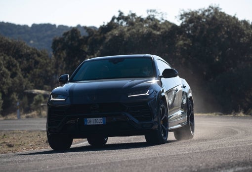 Urus y Huracán EVO, a prueba las dos almas de Lamborghini