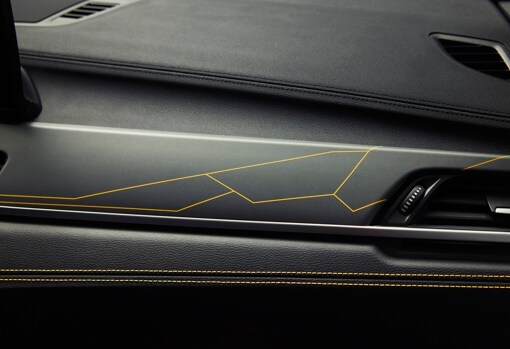 BMW presenta el X2 GoldPlay Edition: Elegante extravagancia
