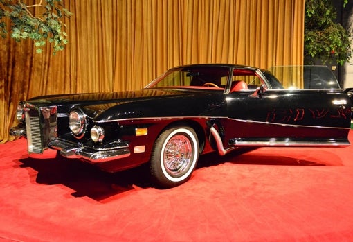 La excéntrica personalidad de Elvis encajaba perfectamente con el Stutz Blackhawk