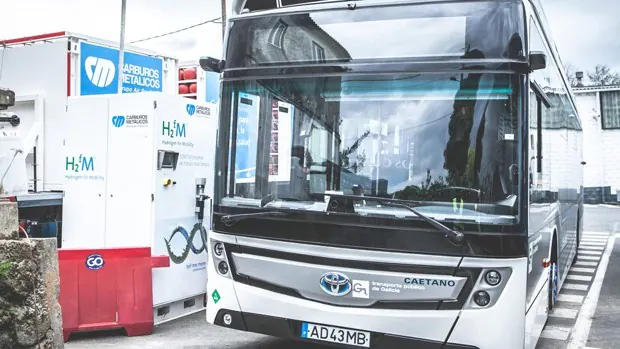A prueba el primer autobús de hidrógeno de Galicia
