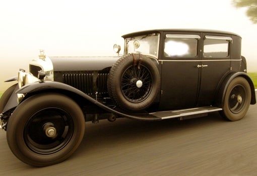 El Bentley carrocería saloon de Mulliner, fue el modelo verdadero utilizado en la carrera