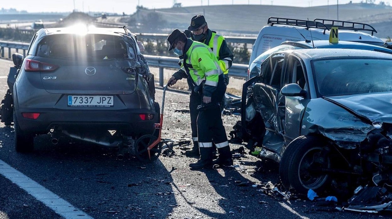 Aumentan los accidentes tras prohibir superar los 20 km/h para adelantar