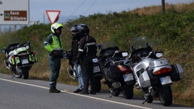 La DGT también recurre a las motos camufladas para vigilar el tráfico