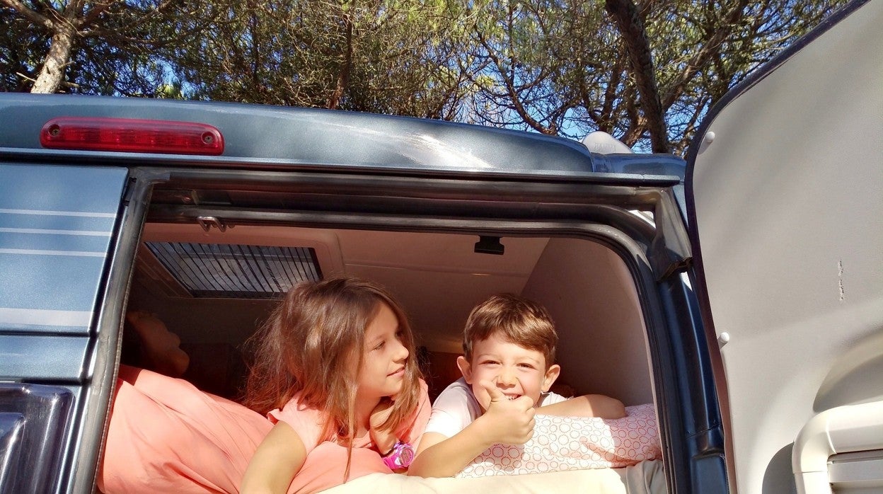 Recomendaciones para sobrevivir a una escapada en autocaravana con niños