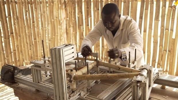 Los jóvenes reciben formación para que puedan crear su propio negocio