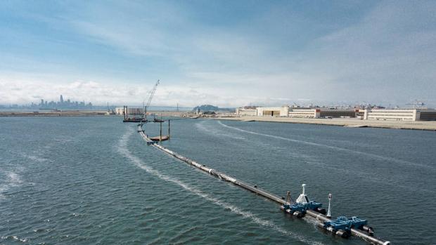 Empieza a funcionar un revolucionario sistema para acabar con la gran isla de basura del Pacífico