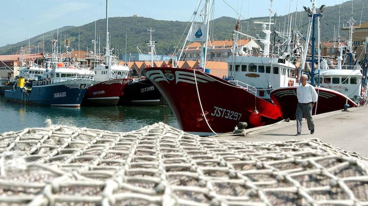 Bruselas retira la «tarjeta amarilla» a Taiwán por aprobar medidas contra la pesca ilegal