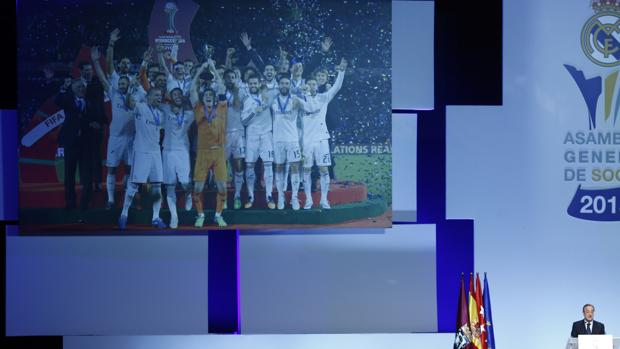 Florentino Pérez: «Zidane es el mejor entrenador del mundo, es el Real Madrid»