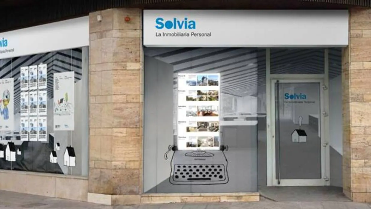 Imagen de una oficina de la inmobiliaria del Sabadell, Solvia