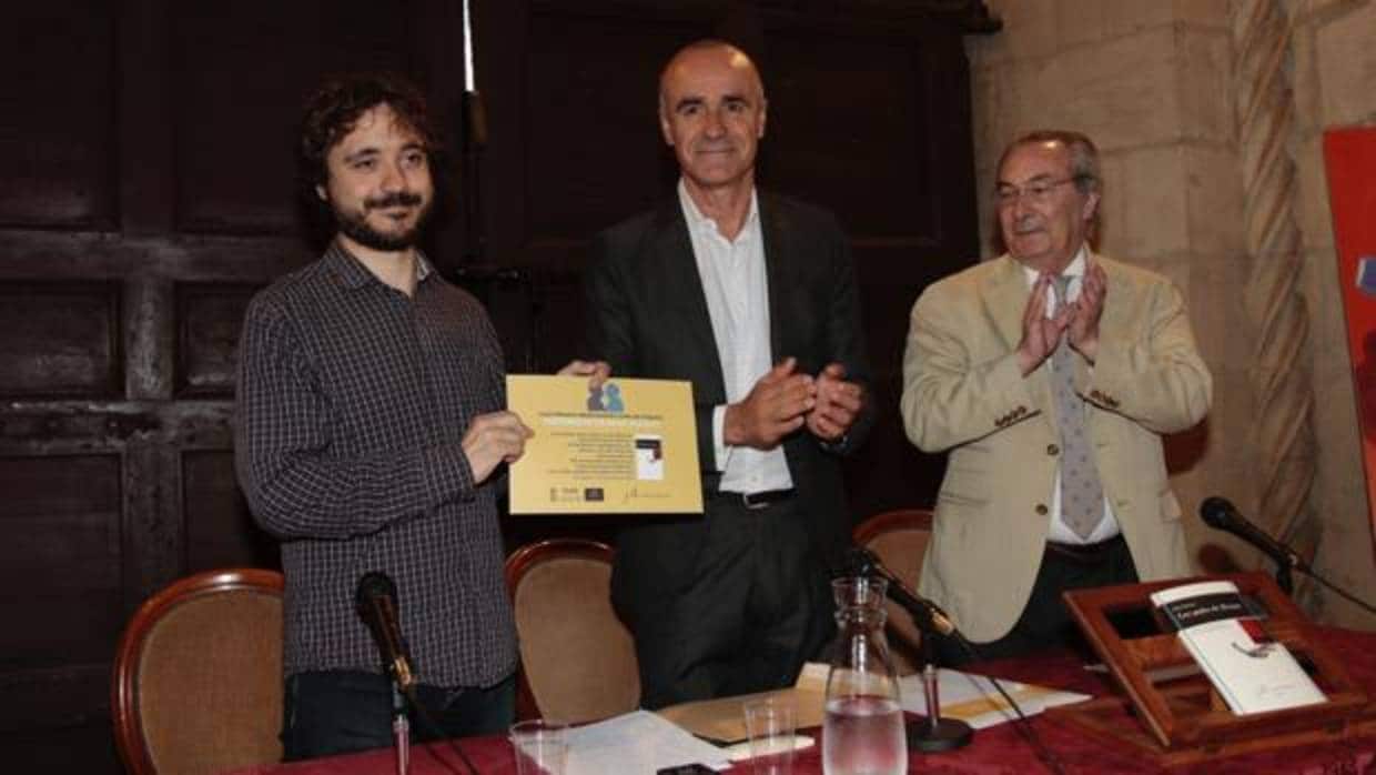 Aitor Sánchez, Antonio Muñoz y Jacobo Cortines, durante la presentación del libro