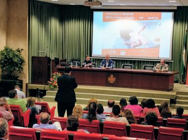 Conferencia en el Colegio de Médicos de Sevilla