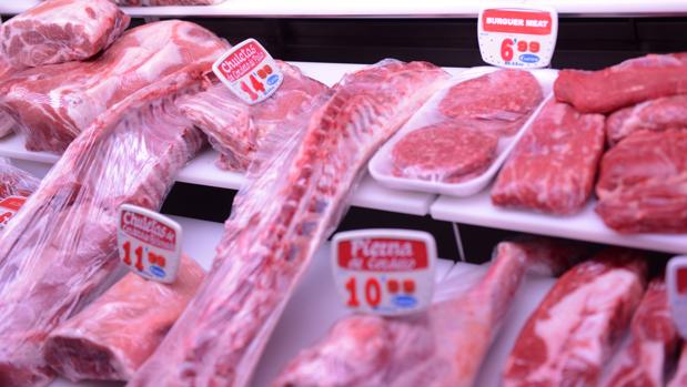 Estafan a una empresa comprando más de 37.000 kilos de pollo, jamón y queso y no los pagan