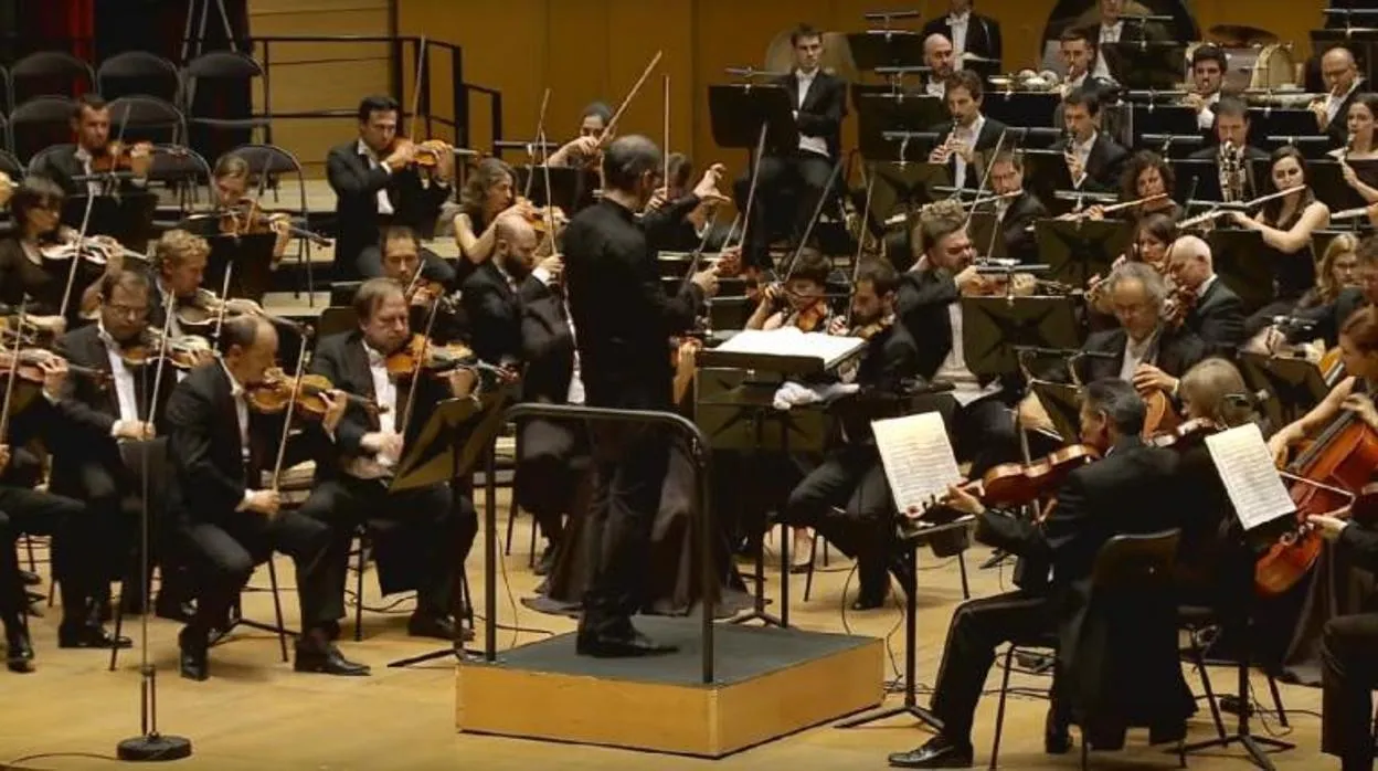 Orquesta Sinfónica de Galicia dirigida por Dima Slobodeniouk