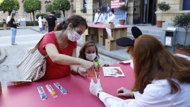 Investigadores en la UCO| ¿Qué se puede saber de un diente de leche?