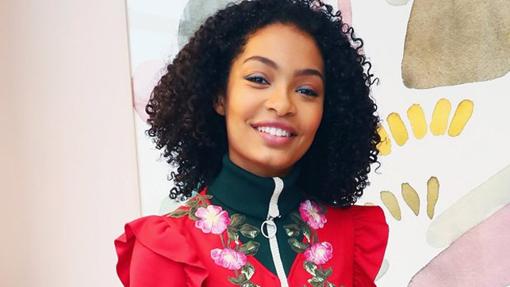 Yara Shahidi es Zoey Johnson en Black-ish