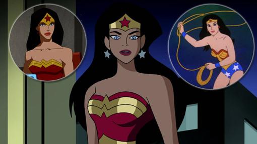 Ebn el Centro la Wonder Woman de Justice League Unlimited. Arriba a la izquierda la de Young Justice y arriba a la derecha la de Los Super Amigos